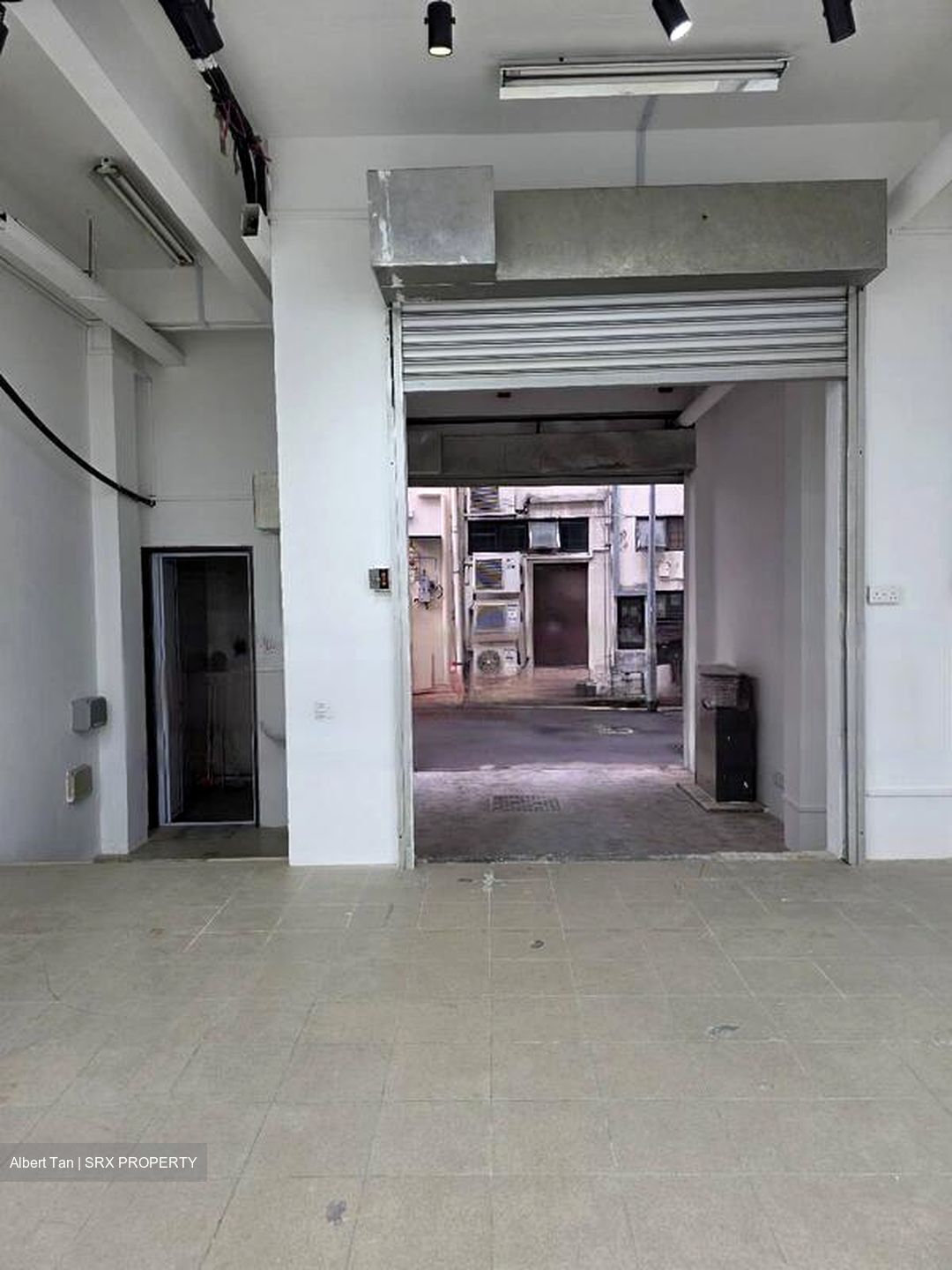 Sam Leong Road (D8), Shop House #476285141